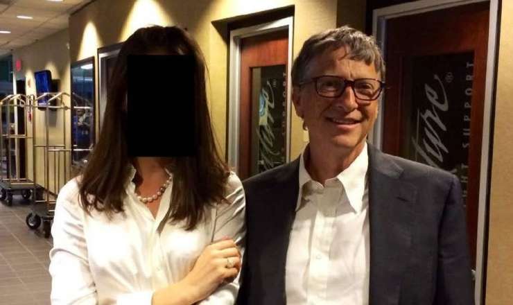 Bill Qeyts susqunluğunu pozdu: "Rus qızları" iddiası... 