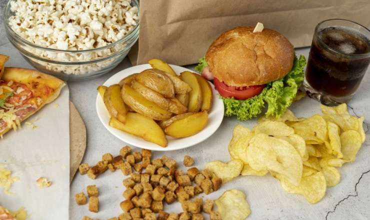 İnsult və infarktı tətikləyən qidalar  – siyahı