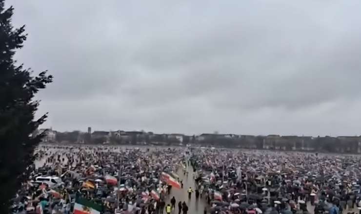 Avropadan "Azad İran"a nəhəng dəstək: 250 min insan... 