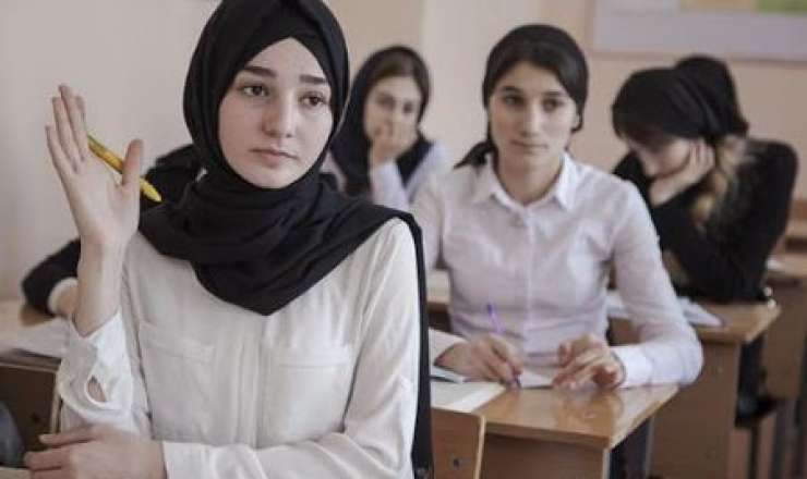 “Hicaba görə uşaqları təhsildən yayındırmırıq, sadəcə...” 