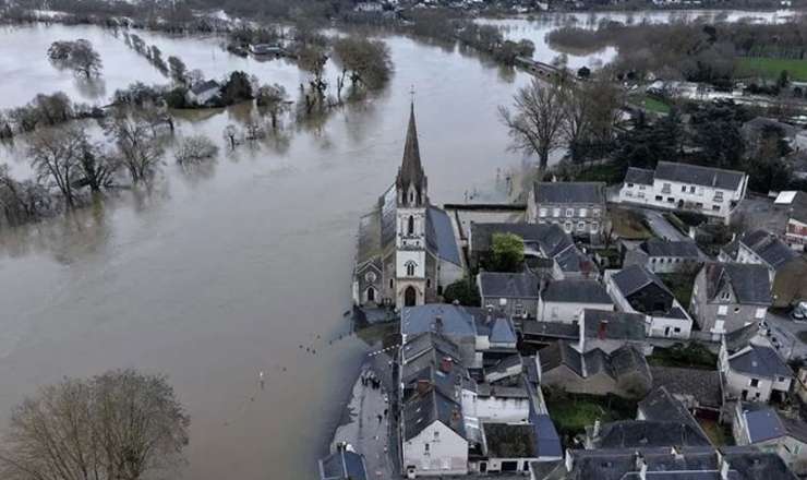  Fransada daşqın fəlakəti – 110 min hektar ərazi batdı, zərər milyardlarla ölçülür 