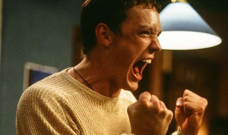 Əsəbi və aqressiv insanlar bu rəngləri seçirlər 