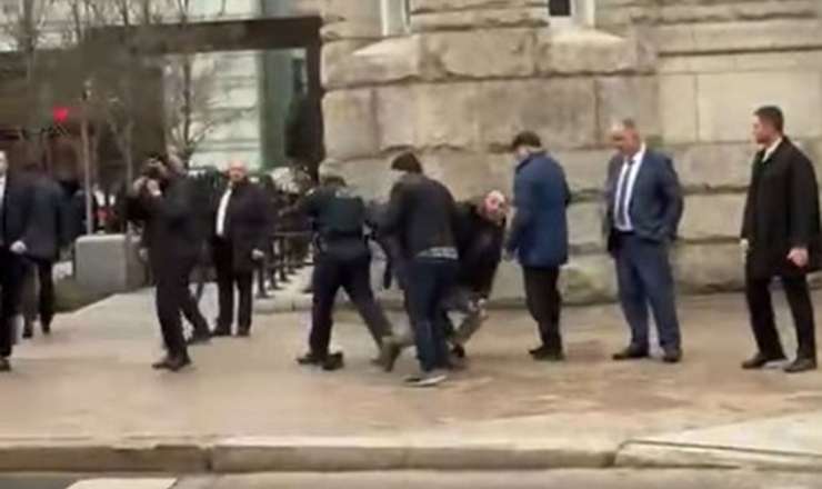 Prezidentin təhlükəsizlik xidmətinin əməkdaşları ABŞ polisi ilə birlikdə təxribatın qarşısını aldılar - VİDEO 