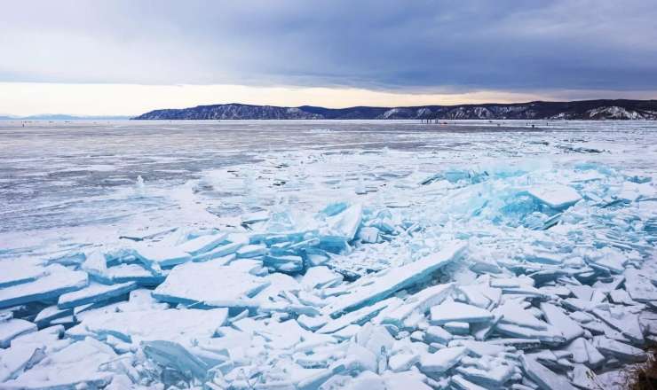 Baykal gölündə boğulan 8 nəfərin cəsədi tapıldı 
