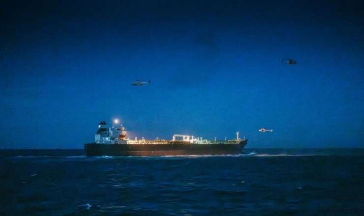 “Kölgə donanması” tankeri ələ keçirildi – Rusiya gəmisi öldürülən iranlı rəsmiyə bağlı idi 