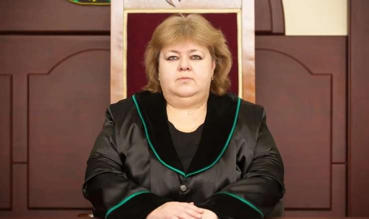 Tanınmış hakim qəfil vəfat etdi 