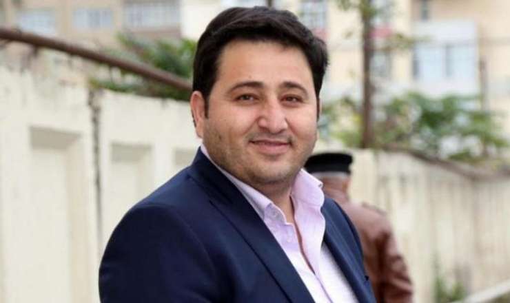 Əl enerjisi ilə xəstələri "müalicə" edən "həkim" Elçin Hüseynovun evində olub? - VİDEO