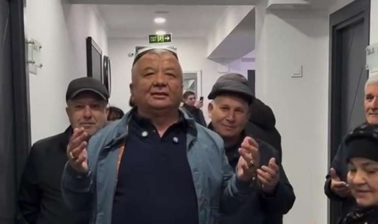 Özbəkistanlı ekstrasens Azərbaycandan çıxarıldı 