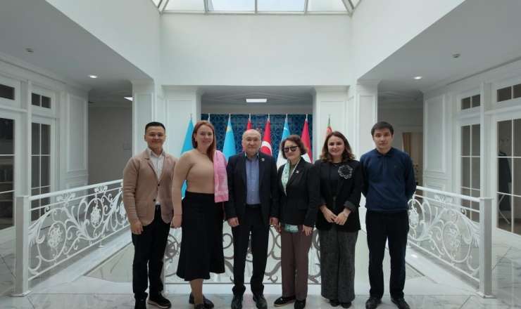 Bu fond ilə AlmaU arasında əməkdaşlıq perspektivləri müzakirə edildi 