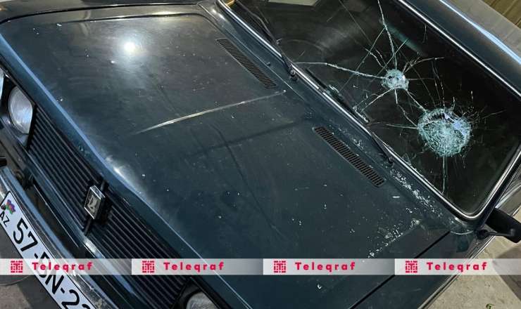 Könüllüdə pul davası – Ana və oğlunu döydü, avtomobilini isə əzdi 