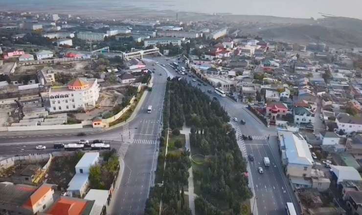 Bakıda yeni yollar tikiləcək – Tıxac probleminə çarə – VİDEO  