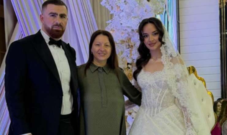 Millimizin üzvü evləndi - FOTO