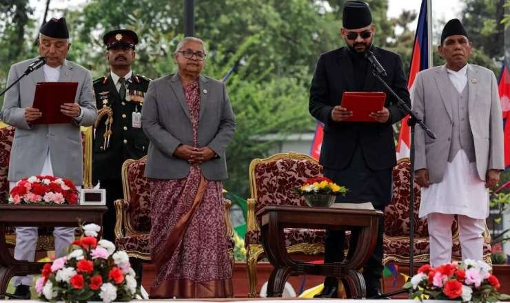 Şah baş nazir oldu – Keçmiş repçi bundan əvvəl paytaxt meri idi 