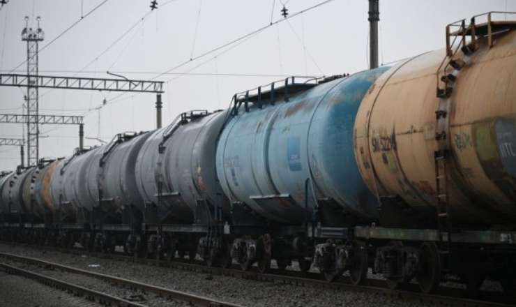 Azərbaycan Ermənistana 887 ton dizel göndərir 