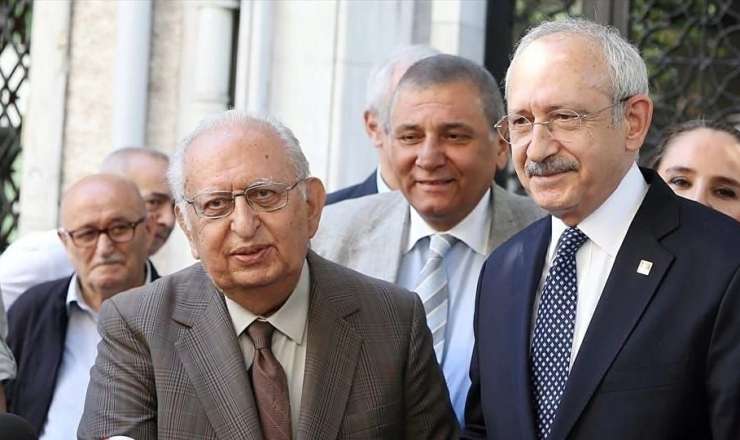 Türkiyə parlamentinin keçmiş sədri vəfat etdi 