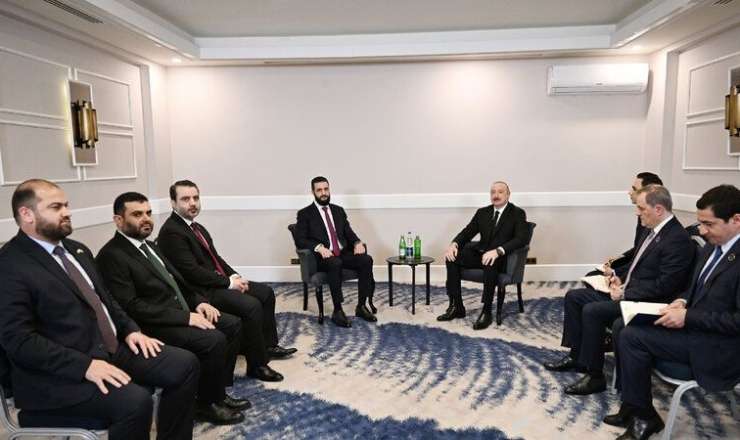 İlham Əliyev Antalyada Suriyanın keçid dövrü Prezidenti ilə görüşdü - FOTO