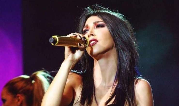 Məşhur müğənni Ərdoğana görə istintaqa çağırıldı 