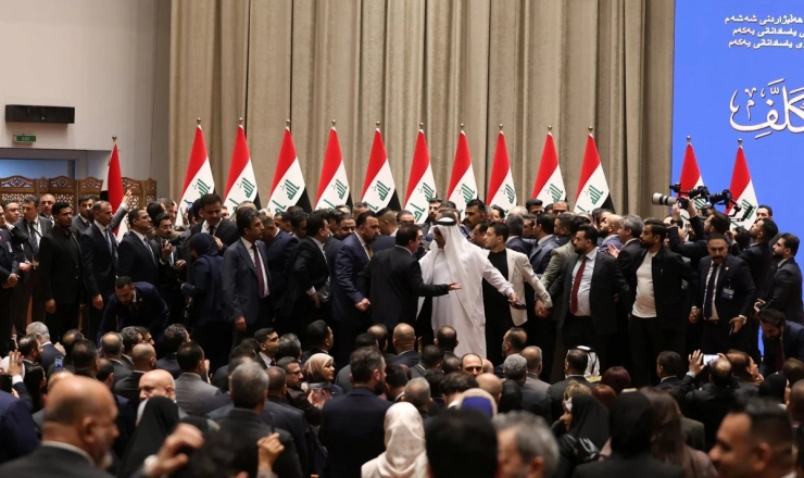 İraq parlamenti ölkənin yeni hökumətinə etimad göstərdi 