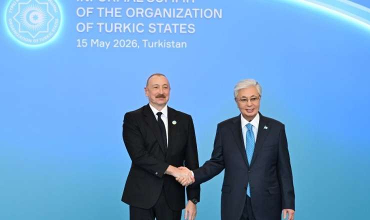 İlham Əliyev TDT-nin qeyri-rəsmi Zirvə görüşündə 