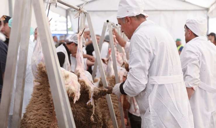 Qurbanlıqları bu ünvanlardan ala bilərsiniz  - SİYAHI