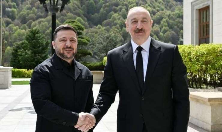 Zelenski İlham Əliyevi  təbrik etdi