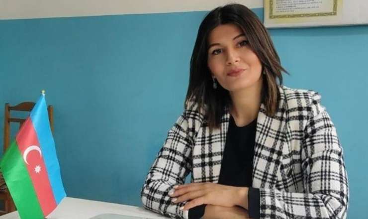 Direktor sosial şəbəkədəki paylaşımlarına görə işdən çıxarılıb? - Rəsmi 