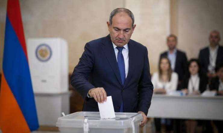 Ermənistanda seçkilərin ilkin rəsmi nəticəsi -  TƏCİLİ