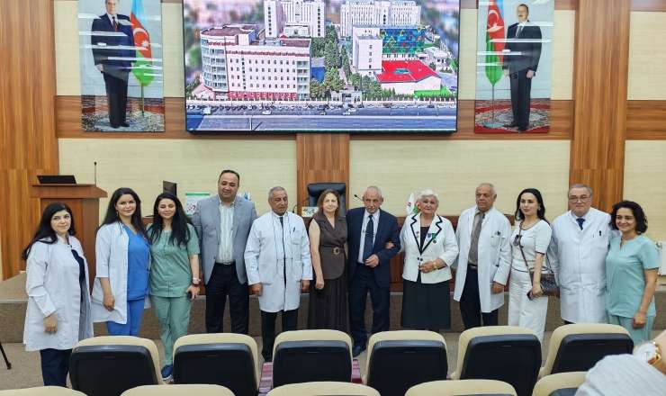 Azərbaycanda qidalanma və onkologiya ilə bağlı kitab nəşr olundu - FOTO