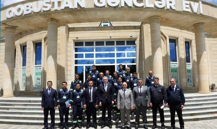 Ağsu RQİİ-nin əməkdaşları təltif edildi   