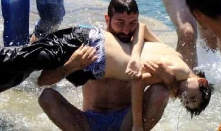 Suda boğulan şəxsə necə kömək etmək lazımdır? 