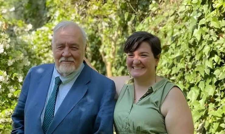 İlber Ortaylının qızı onun əşyalarını  "ikinci əl" satışa çıxardı 