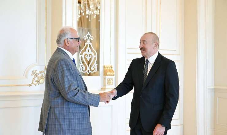 İlham Əliyev Dünya Güləş Birliyinin prezidentini qəbul etdi 