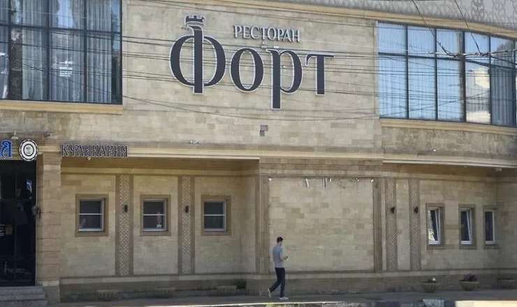 Azərbaycanlı iş adamının  19 illik restoranı əlindən alınır