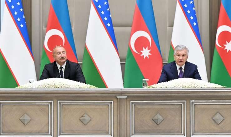 Azərbaycan və Özbəkistan prezidentləri mətbuata bəyanatlarla çıxış etdilər - Fotolar