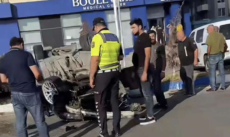 Sumqayıt bulvarında BMW aşdı – 3 avtomobilə çırpıldı - Fotolar