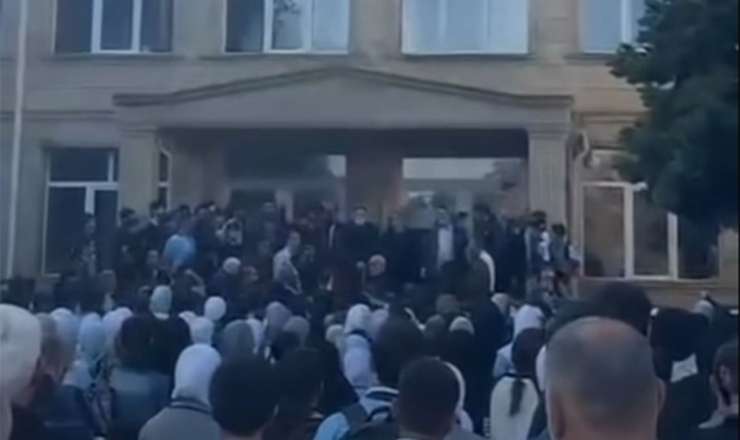 Məktəblərdəki təxribatlara görə saxlanılanlar barəsində qərar... 