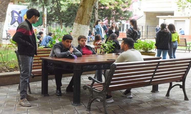 Bu tələbələrin təqaüdləri artırıldı - SƏRƏNCAM Bu tələbələrin təqaüdləri artırıldı - SƏRƏNCAM