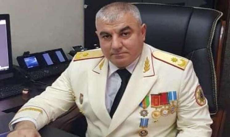 Saxlanılan general əsgərlərin siqaretlərini satdırırmış