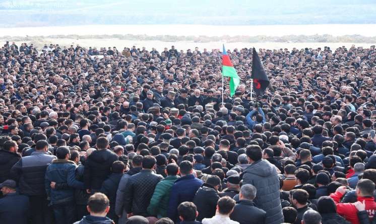 Hacı Şahin dəfn edildi - Yenilənir - FOTO-VİDEO