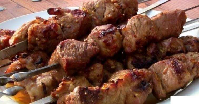 Bakıda məşhur məkanda kabab at ətindən bişirilirmiş - FOTO