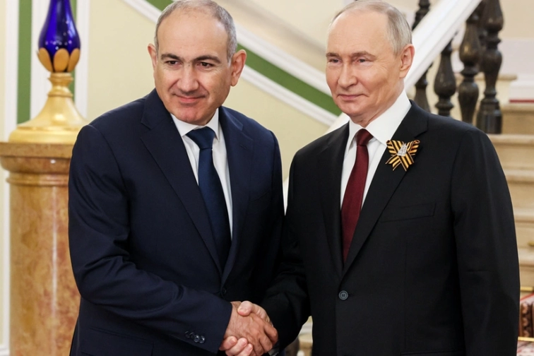 Paşinyan Moskvaya niyə getdi? - Putinin dəvətinin pərdə...